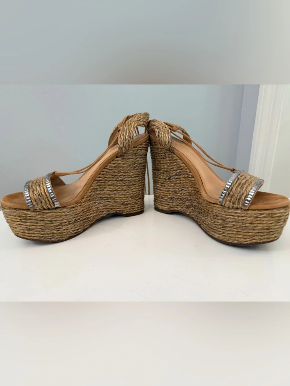 Schutz Raffia Platform Wedge Sandals Tan T Strap Size 8